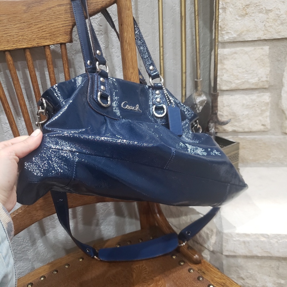 Handbag - Picture 6 of 8